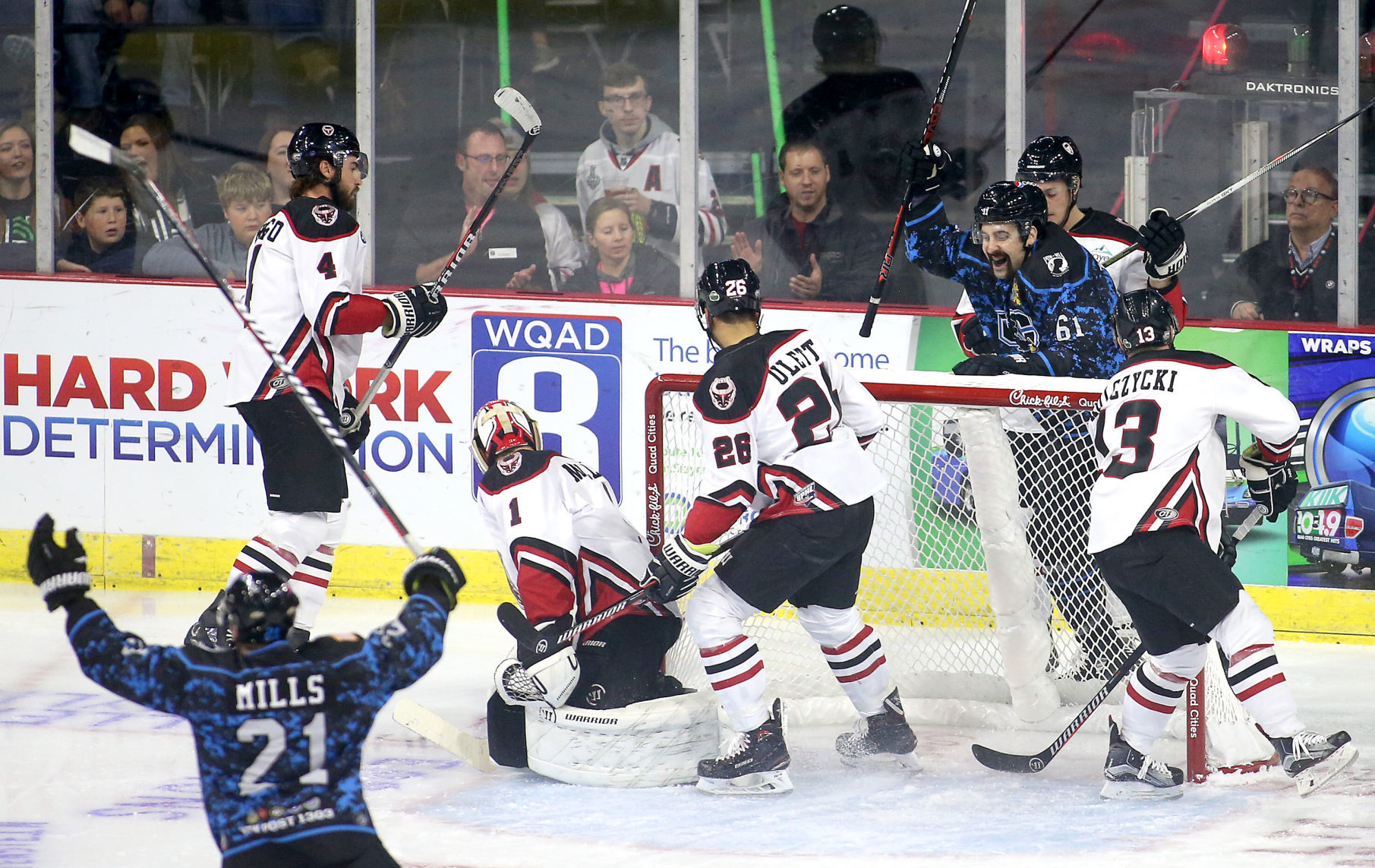 110918-Storm-Hockey-005